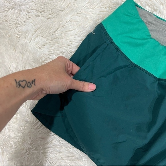 Nike Dri-Fit Sea Green Running Short Womans Size Medium - Picture 6 of 13